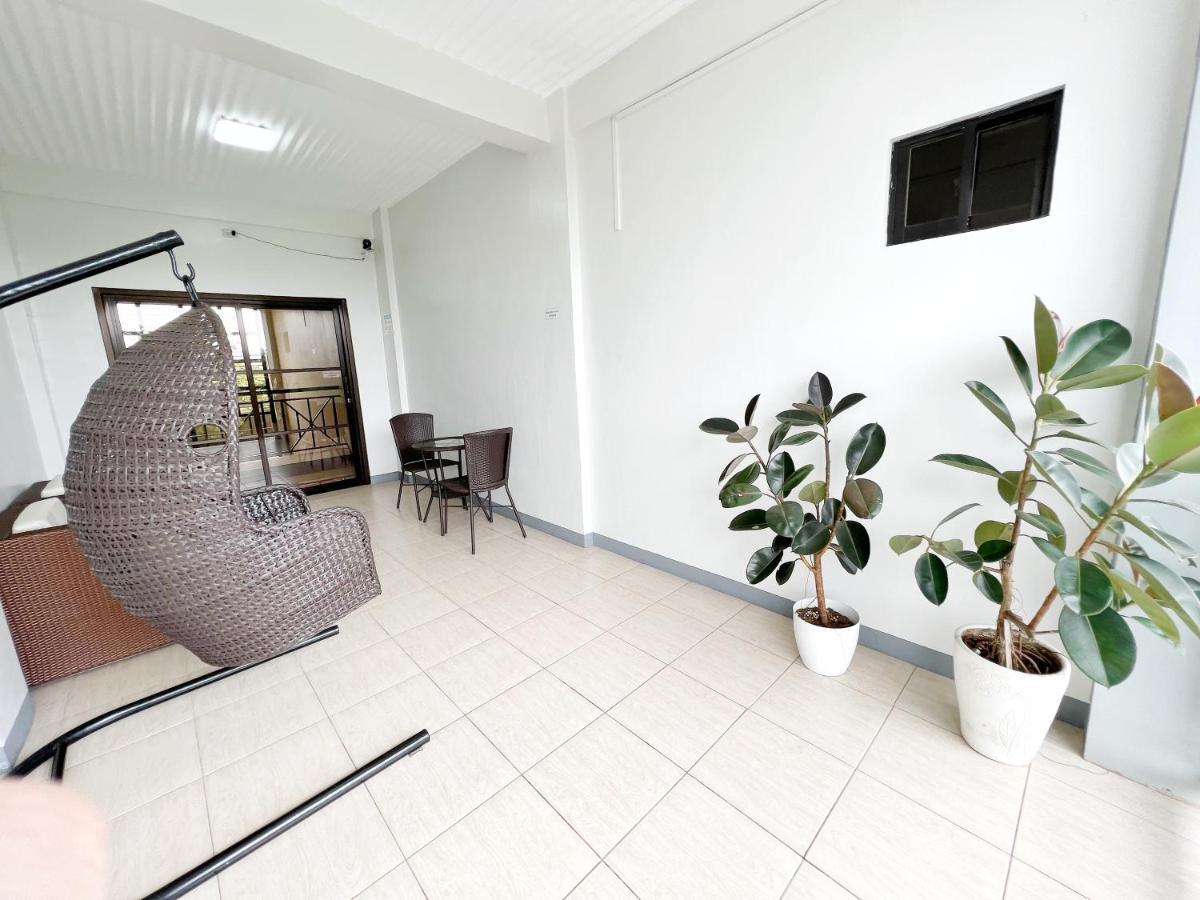 Verra Inn Tagaytay City Buitenkant foto
