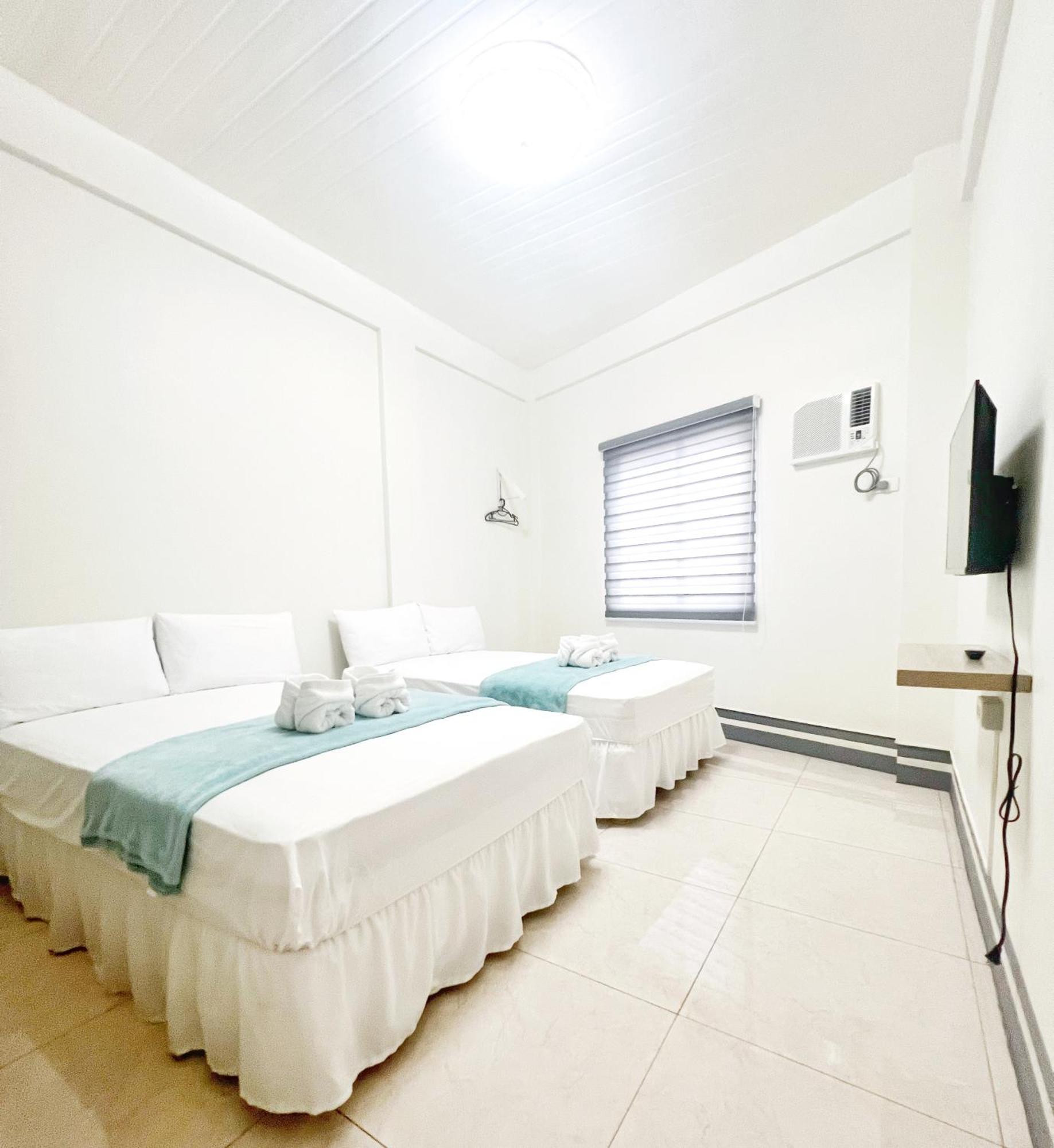 Verra Inn Tagaytay City Buitenkant foto